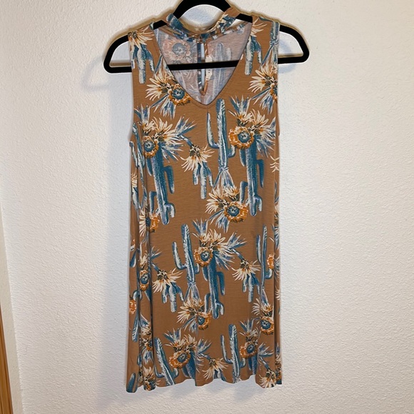 Cactus dress - Picture 1 of 4